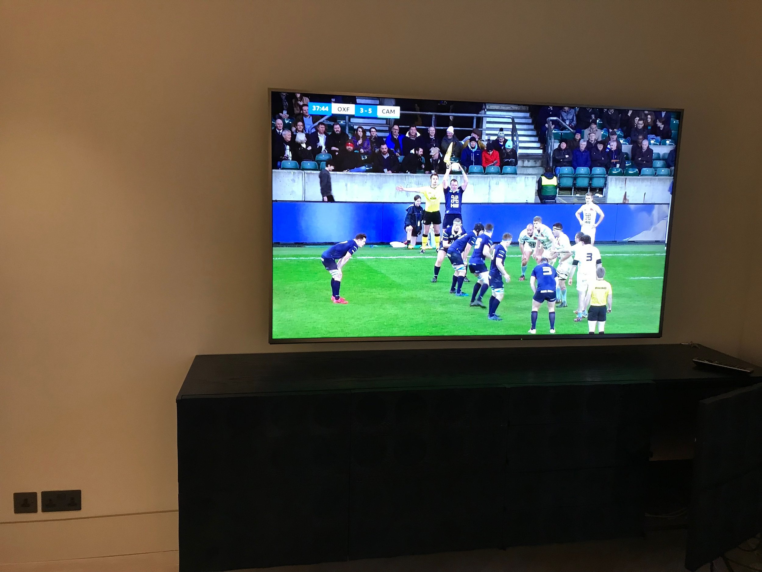Wall mounted smart TV