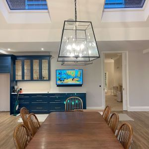 Kitchen with Integrated Wall-Mounted TV Setup